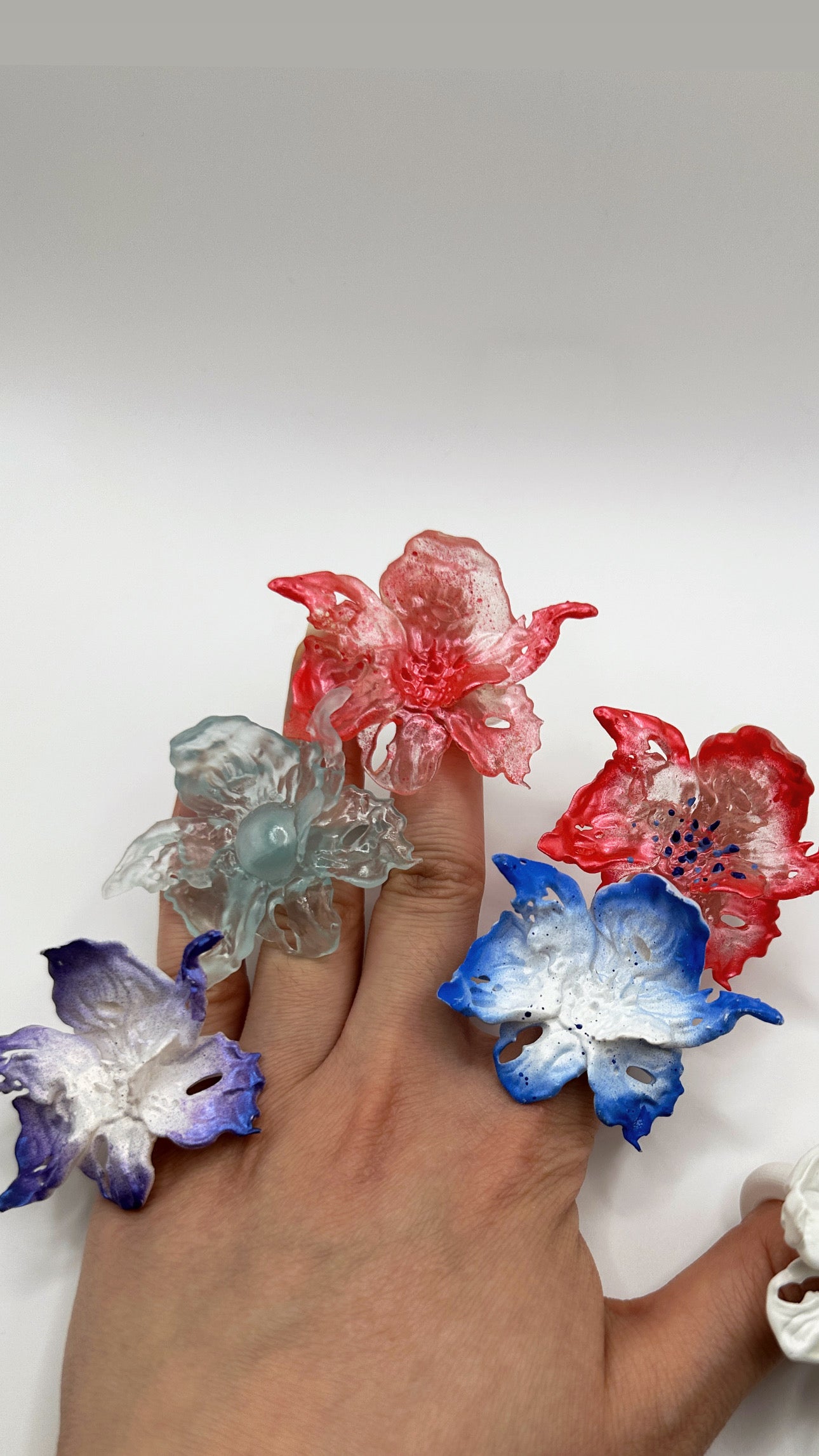 Daffodil Flower Ring Nº1 - Purple Edge