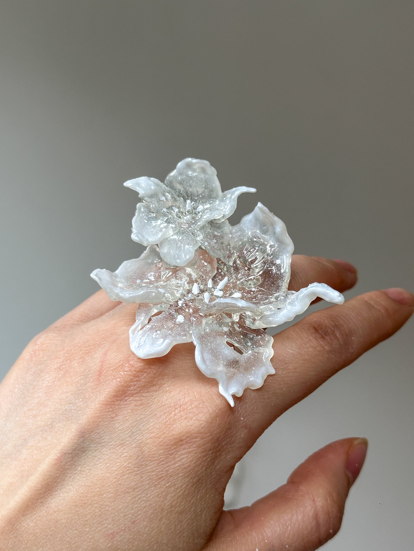Daffodil Duo Flower Ring - Snow White