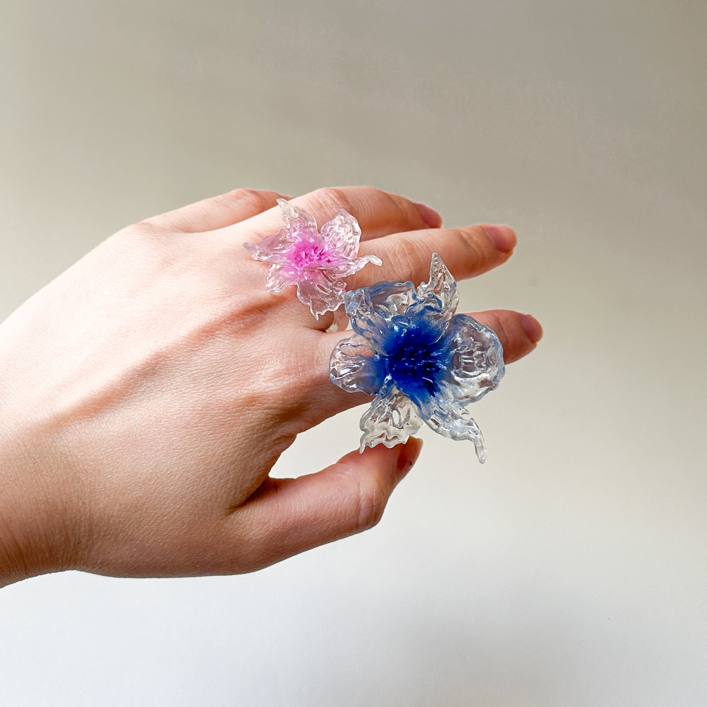 Daffodil Flower Ring Nº1 - Electric Blue