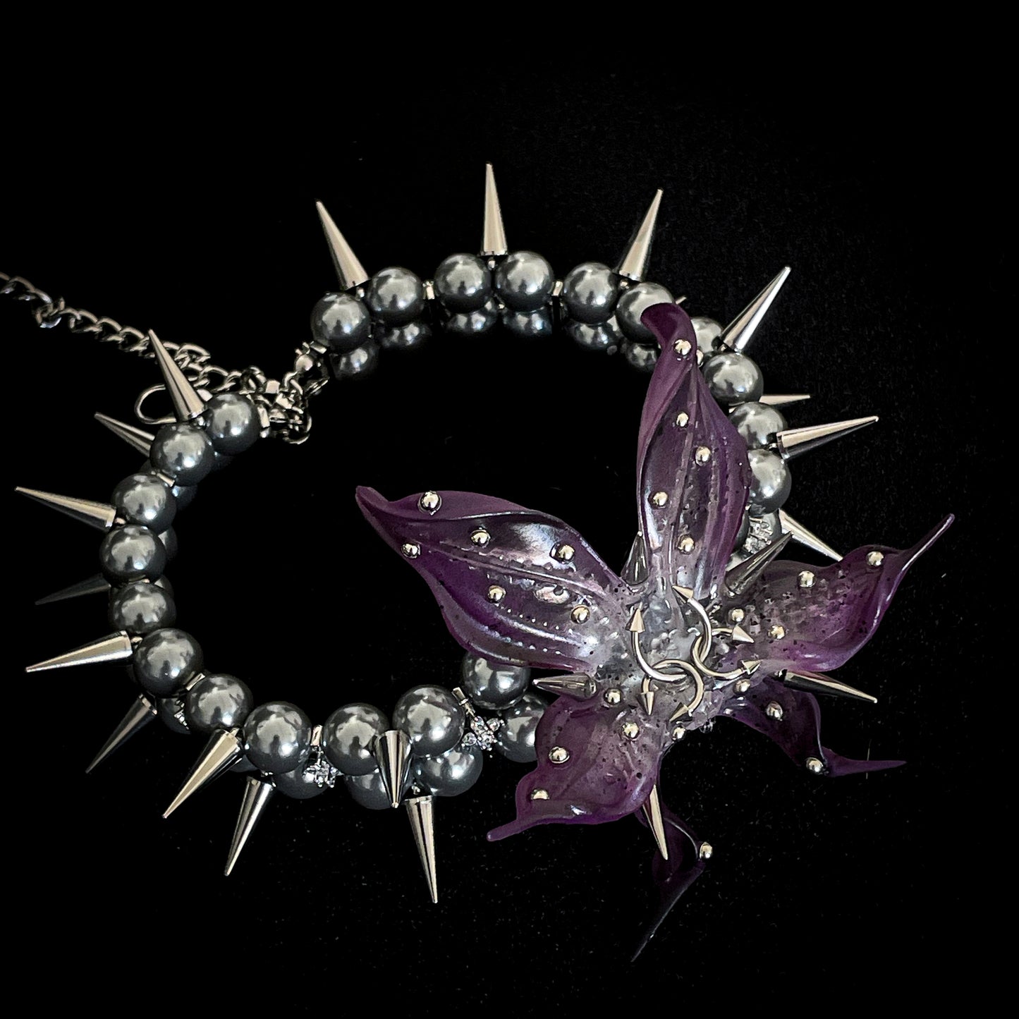 Spiked Dark Angel Orchid Pearl Choker