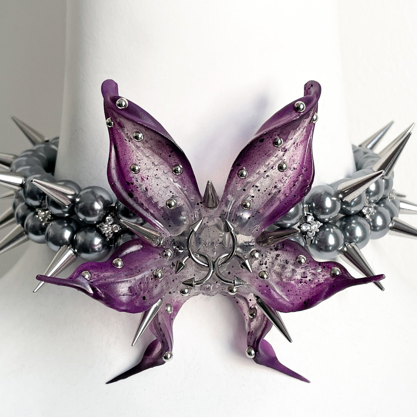 Spiked Dark Angel Orchid Pearl Choker