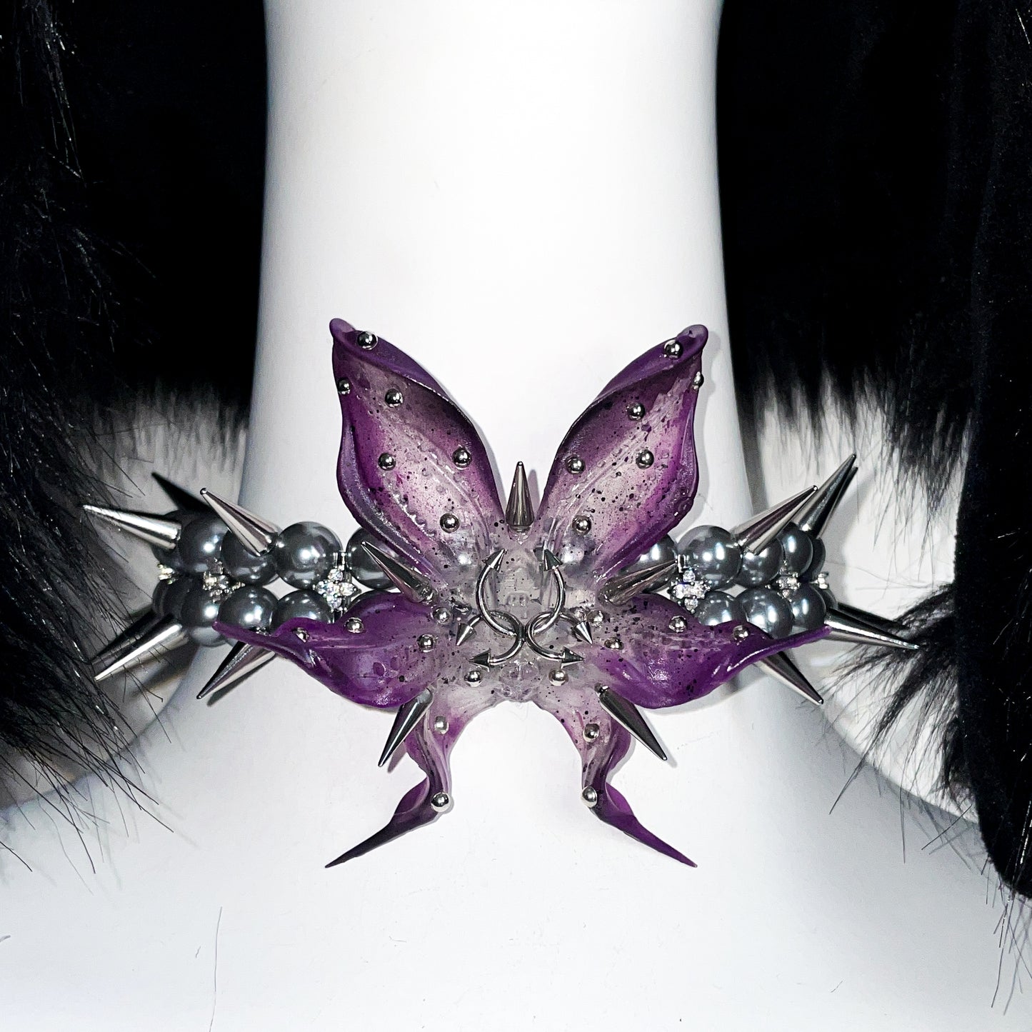 Spiked Dark Angel Orchid Pearl Choker