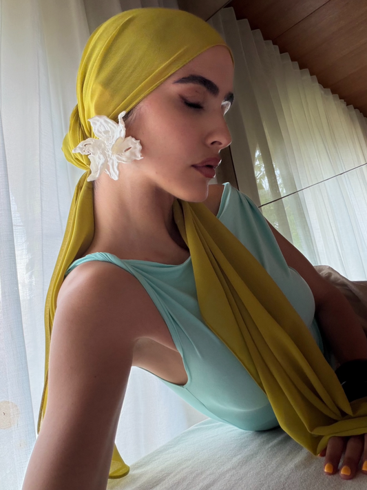 White Blossom Mega Flower Daffodils Earrings