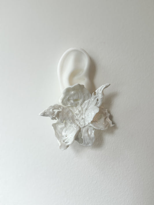 White Blossom Mega Flower Daffodils Earrings