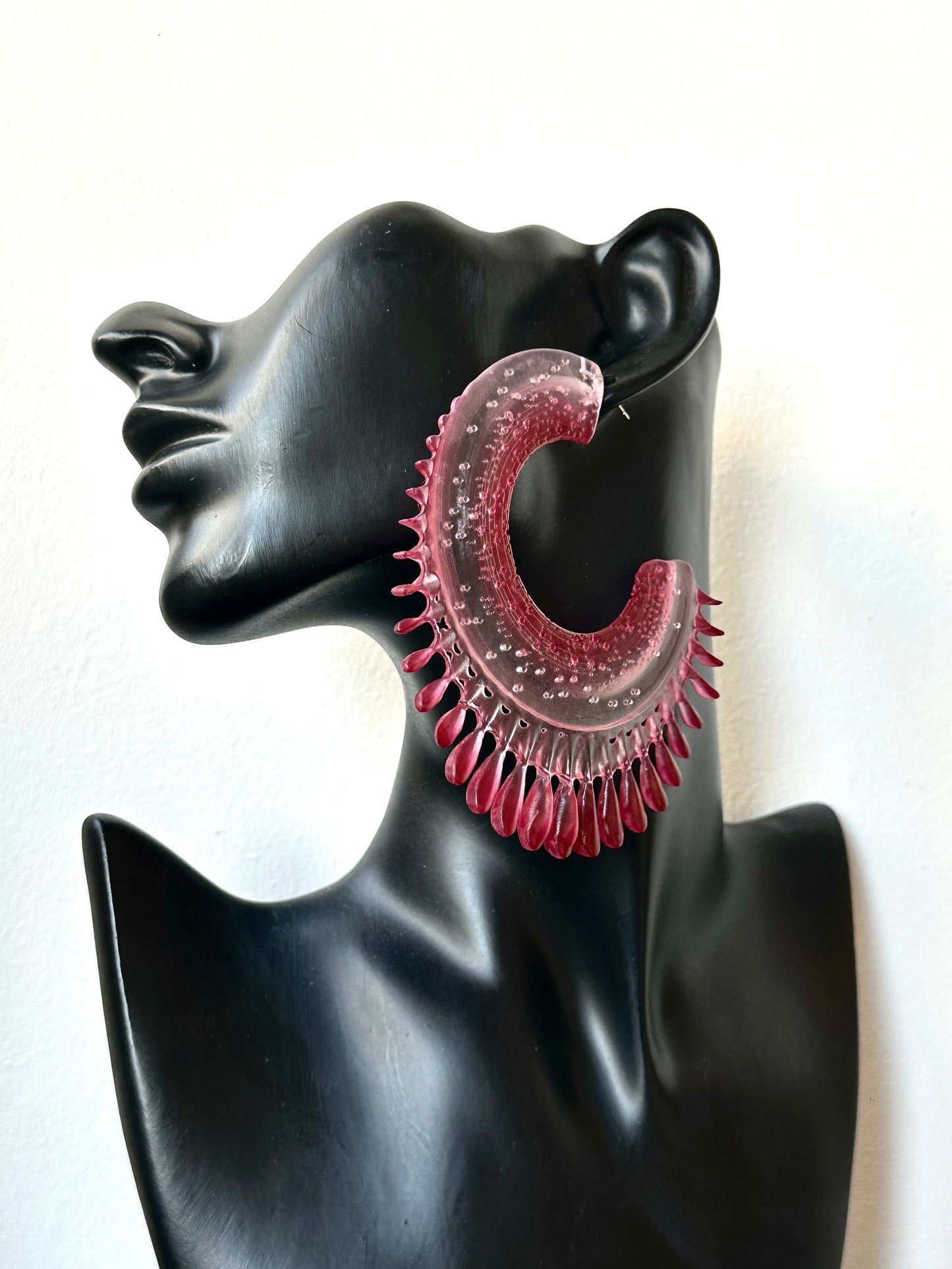 Resilient Passiflora Arc Earrings - Scarlet