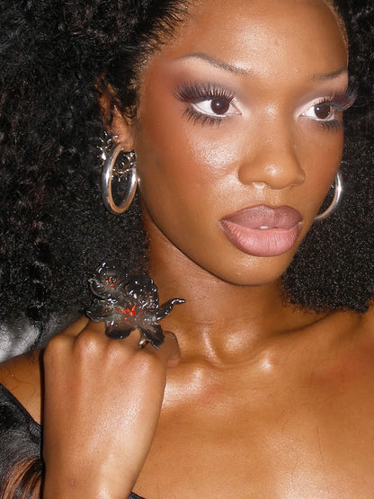 Daffodil Duo Flower Ring - Black Edge