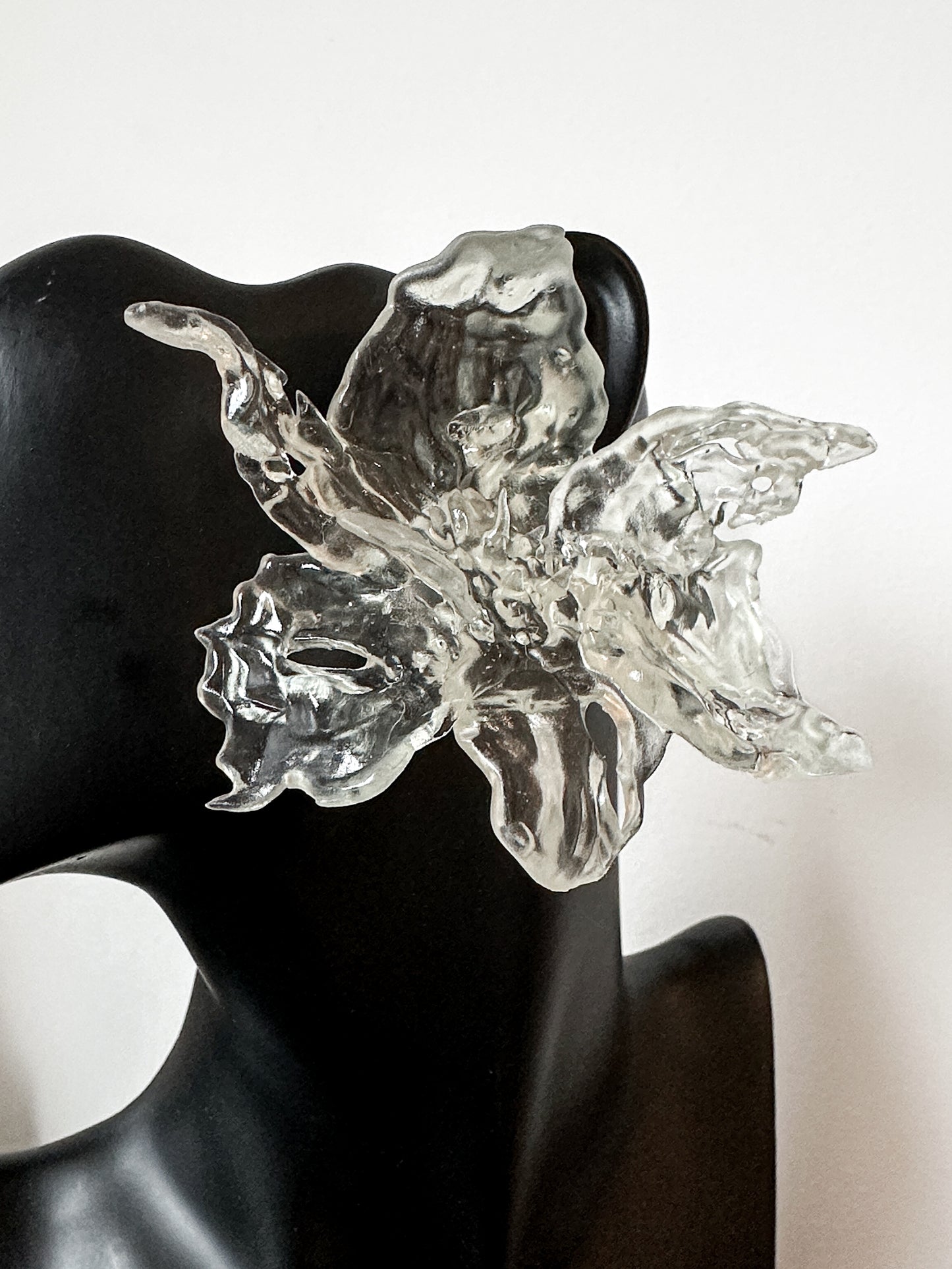 Clear Blossom Mega Flower Daffodils Earrings