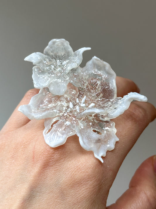 Daffodil Duo Flower Ring - Snow White
