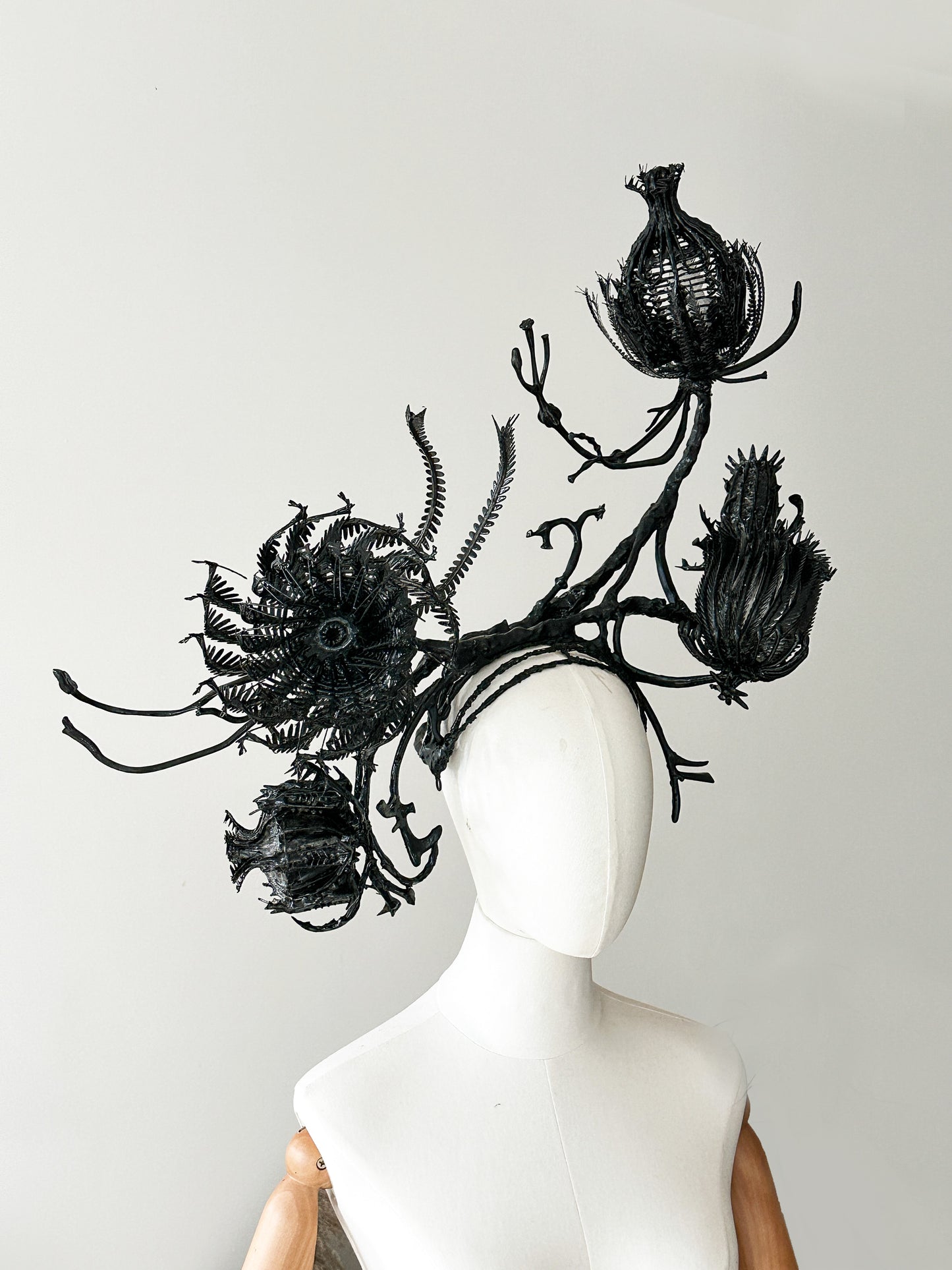 Pre-Emergence Headpiece