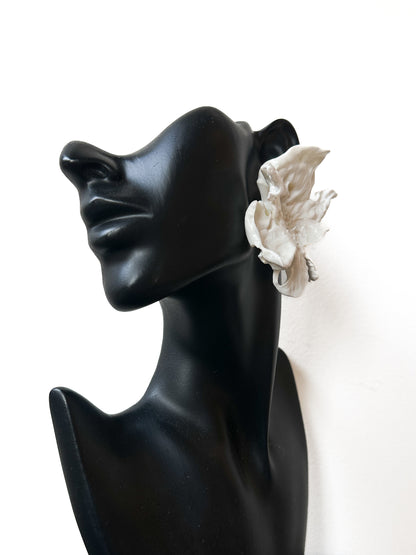 White Blossom Mega Flower Daffodils Earrings