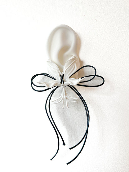 White Orchid Double Ribbon Earrings - Black