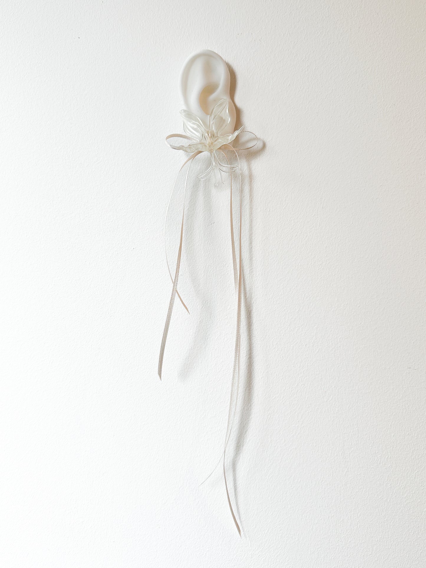 White Orchid Double Ribbon Earrings -Cream