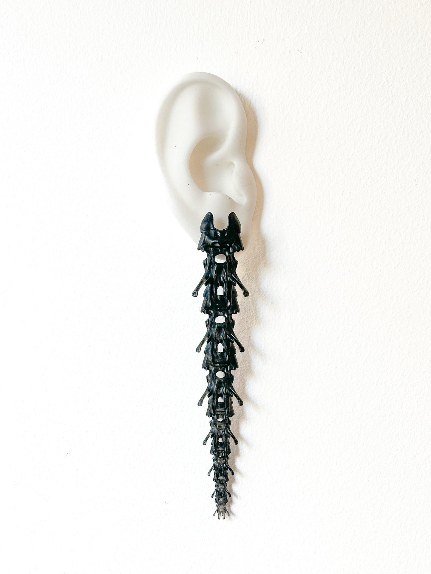 Oceanspine Petals Earrings - Black