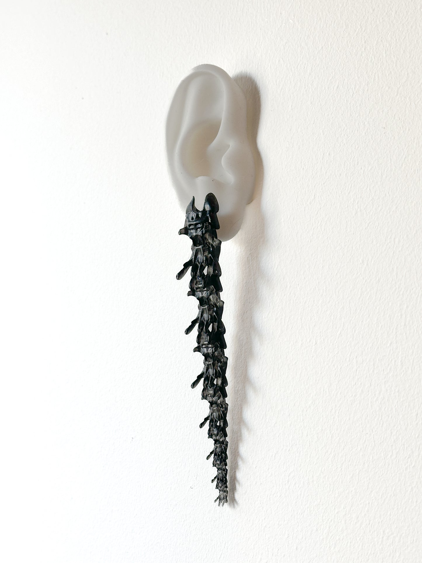 Oceanspine Petals Earrings - Black