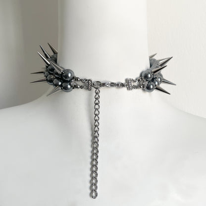 Spiked Dark Angel Orchid Pearl Choker