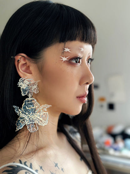 Clear Blossom Mega Daffodils Earrings